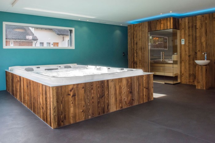 Oceanus Indoor Whirlpool 