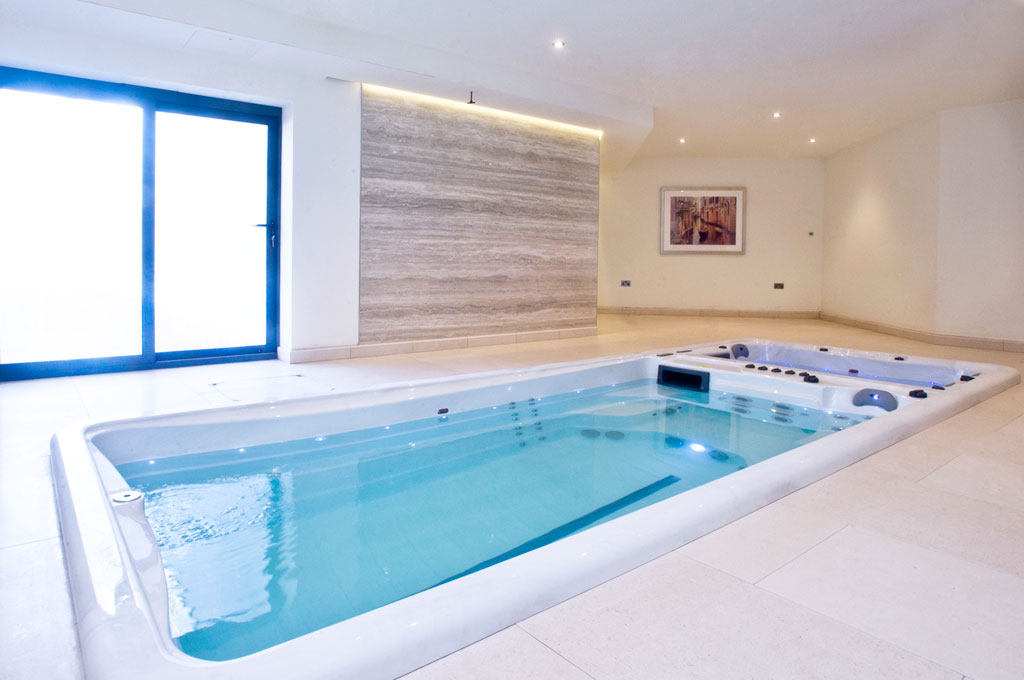 teilversenkte Oceanus Whirlpools